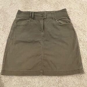 CAbi Olive Everyday Cargo Mini Skirt Sz‎ 4